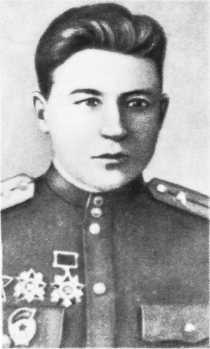 Год 1944-й. Зарницы победного салюта i_038.jpg