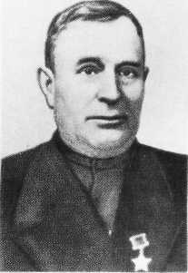 Год 1944-й. Зарницы победного салюта i_066.jpg
