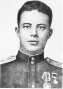Год 1944-й. Зарницы победного салюта i_067.jpg