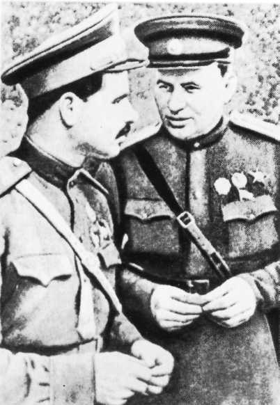 Год 1944-й. Зарницы победного салюта i_016.jpg