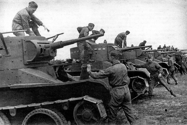 Лёгкие танки БТ-2 и БТ-5 i_054.jpg