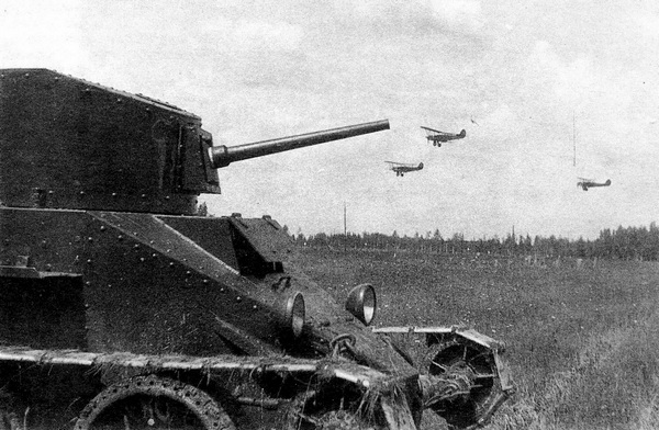 Лёгкие танки БТ-2 и БТ-5 i_007.jpg