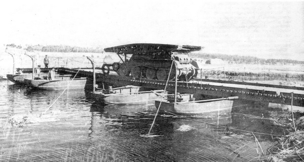 Лёгкие танки БТ-2 и БТ-5 i_042.jpg