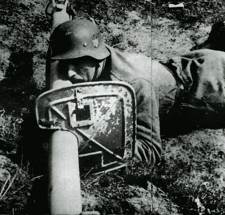 Секретное оружие Гитлера. 1933-1945 i_066.jpg