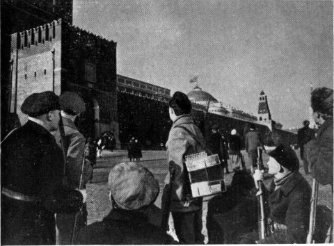 Грозовыми тропами (сборник) i_008.jpg