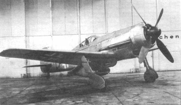 Focke Wulf Fw 190D Ta 152 pic_16.jpg