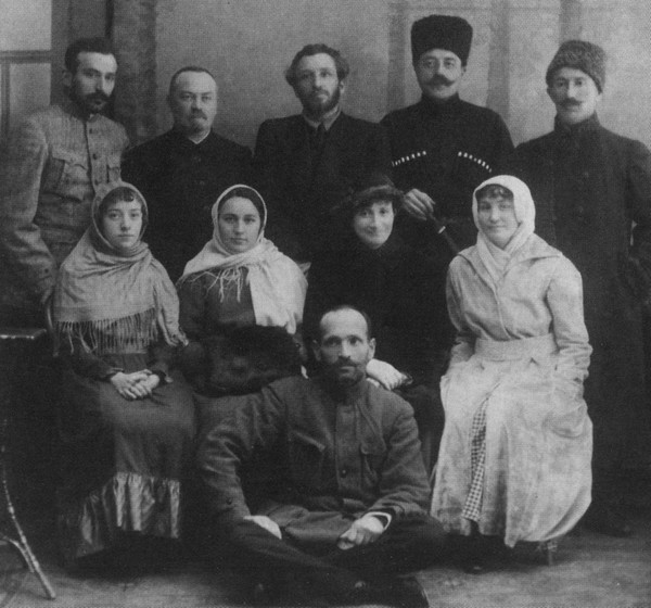 Жизнь и судьба: Воспоминания i_019.jpg