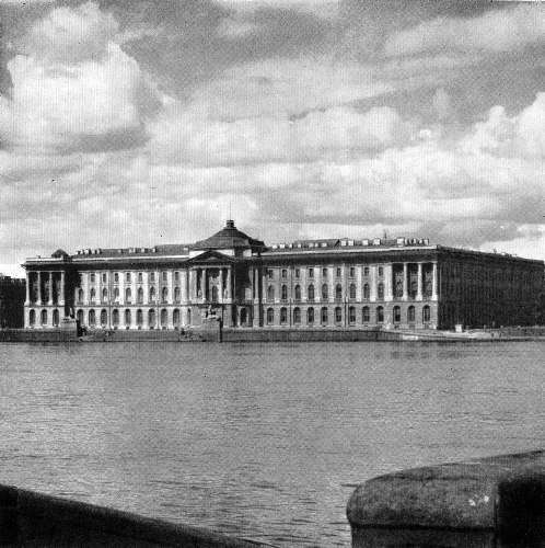 Всеобщая история искусств в шести томах. Том 4 (с илл.) _360.jpg