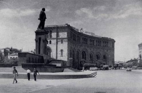 Всеобщая история искусств в шести томах. Том 6. Книга 2 (с илл.) _359.jpg
