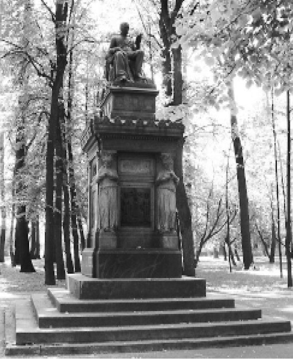 Тайная жизнь петербургских памятников i_007.jpg