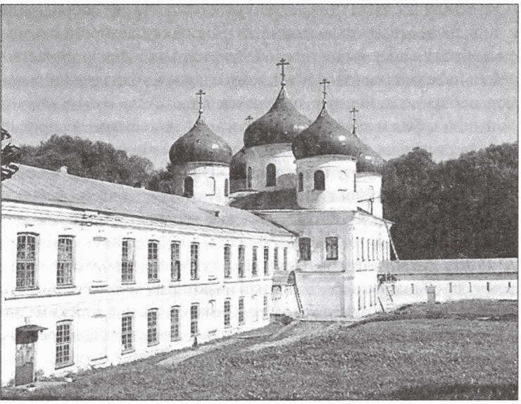 Легенды и загадки земли Новгородской i_074.jpg
