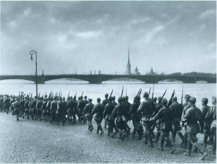 Повседневная жизнь блокадного Ленинграда i_010.jpg