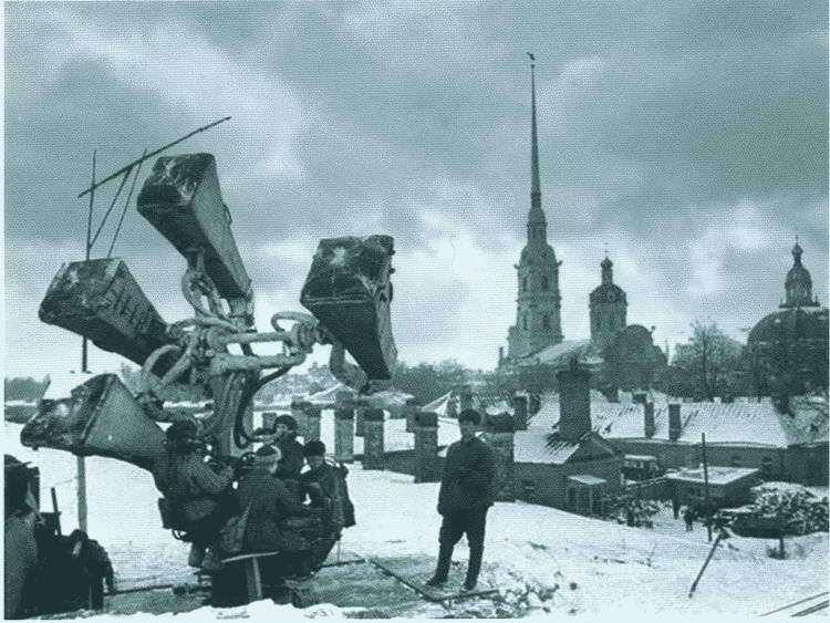 Повседневная жизнь блокадного Ленинграда i_013.jpg