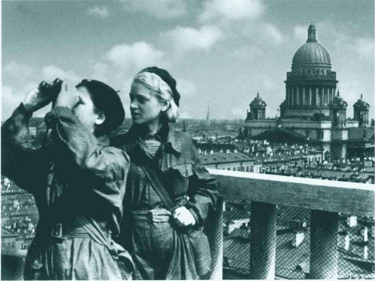 Повседневная жизнь блокадного Ленинграда i_015.jpg