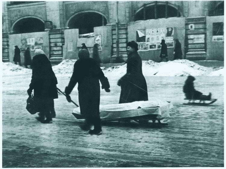Повседневная жизнь блокадного Ленинграда i_031.jpg