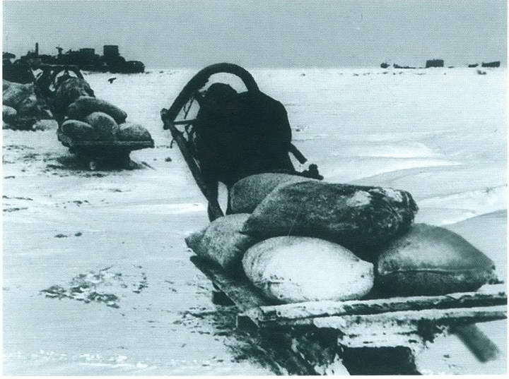Повседневная жизнь блокадного Ленинграда i_058.jpg