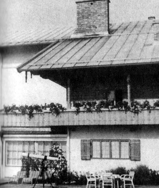 Загубленная жизнь Евы Браун i_029.jpg