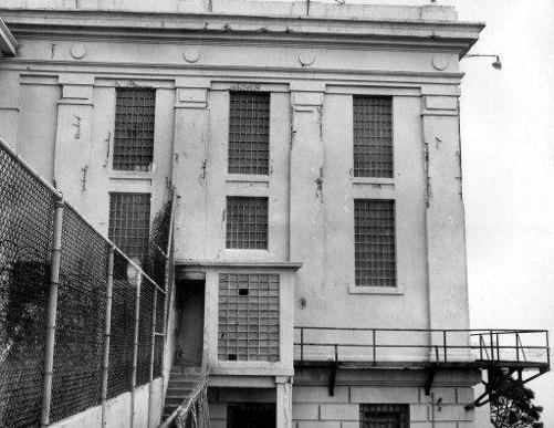 Alcatraz: A Definitive History of the Penitentiary Years  _826.jpg