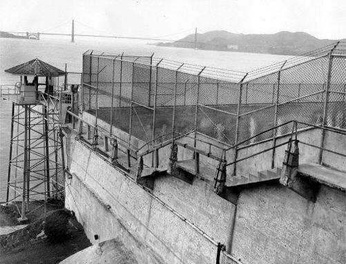 Alcatraz: A Definitive History of the Penitentiary Years  _827.jpg