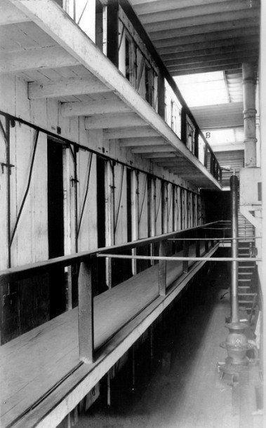 Alcatraz: A Definitive History of the Penitentiary Years  _66.jpg
