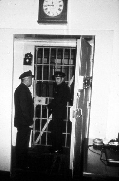 Alcatraz: A Definitive History of the Penitentiary Years  _120.jpg