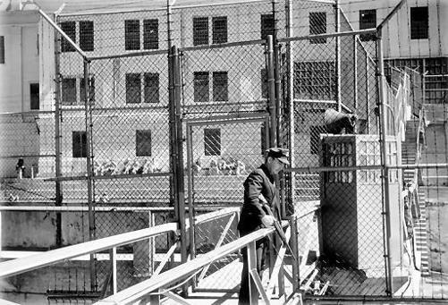 Alcatraz: A Definitive History of the Penitentiary Years  _148.jpg