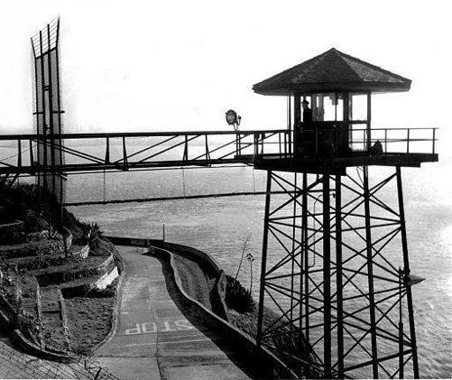 Alcatraz: A Definitive History of the Penitentiary Years  _150.jpg
