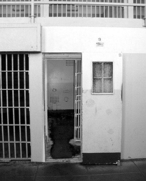 Alcatraz: A Definitive History of the Penitentiary Years  _236.jpg