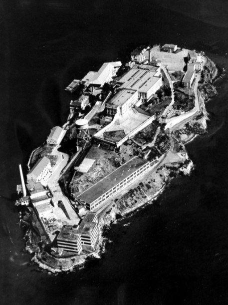 Alcatraz: A Definitive History of the Penitentiary Years  _275.jpg
