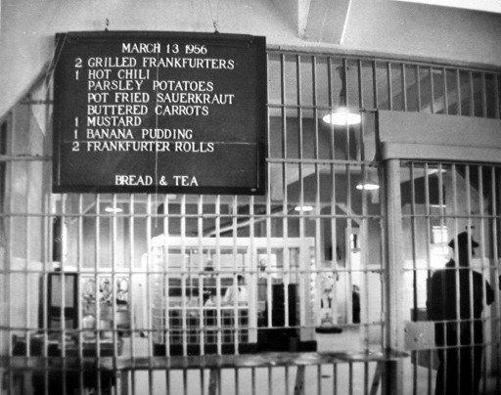 Alcatraz: A Definitive History of the Penitentiary Years  _300.jpg