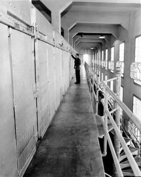 Alcatraz: A Definitive History of the Penitentiary Years  _491.jpg