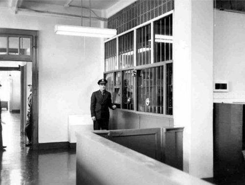 Alcatraz: A Definitive History of the Penitentiary Years  _662.jpg