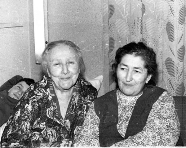 Наша бесценная доктор Ценная (воспоминания о нашей маме) i_149.jpg