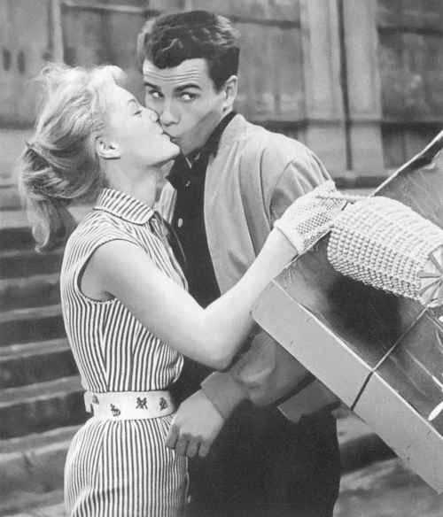Роми Шнайдер. История жизни и любви _10.SorstomBuolcemvfilmeMonpti.1957god.jpg