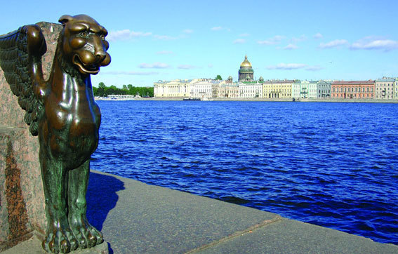 Санкт-Петербург: Иллюстрированный путеводитель + подробная карта города i_003.jpg