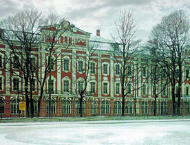 Санкт-Петербург: Иллюстрированный путеводитель + подробная карта города i_010.jpg