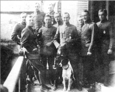 Боевое применение трипланов Fokker Dr I в Первой Мировой войне pic_86.jpg