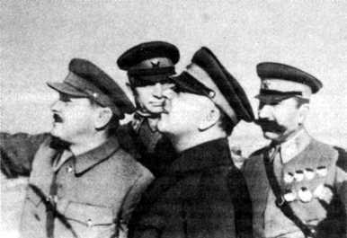 Верность долгу: О Маршале Советского Союза А. И. Егорове p098_manevry.jpg