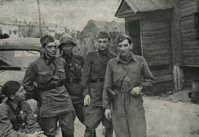 Ты помнишь, товарищ… Воспоминания о Михаиле Светлове pic_10.jpg