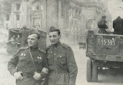 Ты помнишь, товарищ… Воспоминания о Михаиле Светлове pic_12.jpg