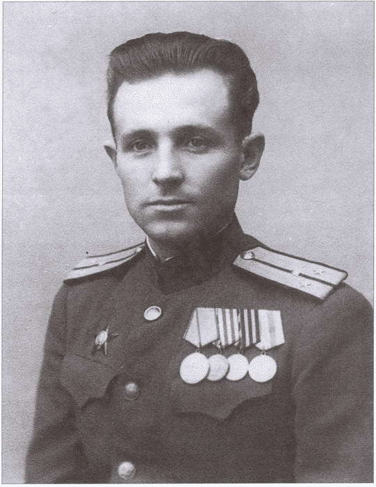 Погоня за ястребиным глазом . Судьба генерала Мажорова i_006.jpg