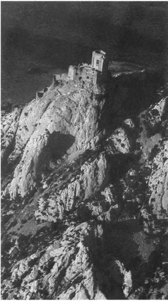 Повседневная жизнь во времена трубадуров XII—XIII веков i_009.jpg