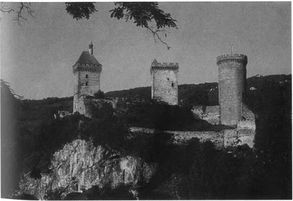 Повседневная жизнь во времена трубадуров XII—XIII веков i_015.jpg