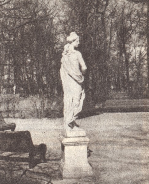 В садах Лицея. На брегах Невы i_081.jpg