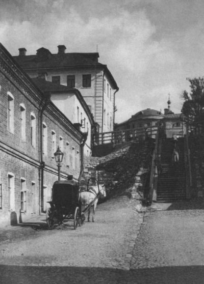 Повседневная жизнь Москвы в XIX веке i_001.jpg