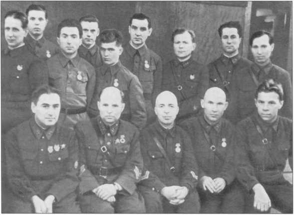 Подлинная история «Майора Вихря» i_017.jpg