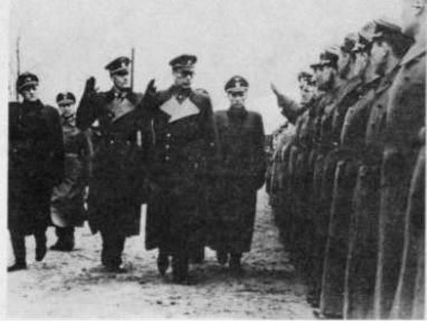 Генерал Власов: Русские и немцы между Гитлером и Сталиным _09.JPG
