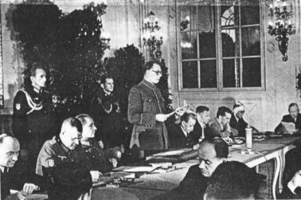 Генерал Власов: Русские и немцы между Гитлером и Сталиным _16.JPG