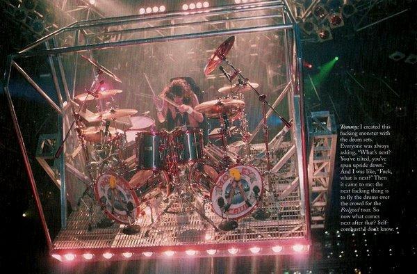 Грязь. Motley crue. Признание наиболее печально известной мировой рок-группы img5E2F.jpg