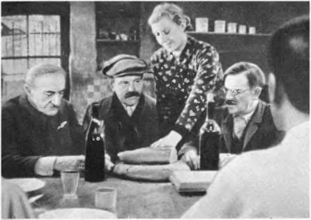 Всеобщая история кино. Том 6 (Кино в период войны 1939-1945) i_014.jpg